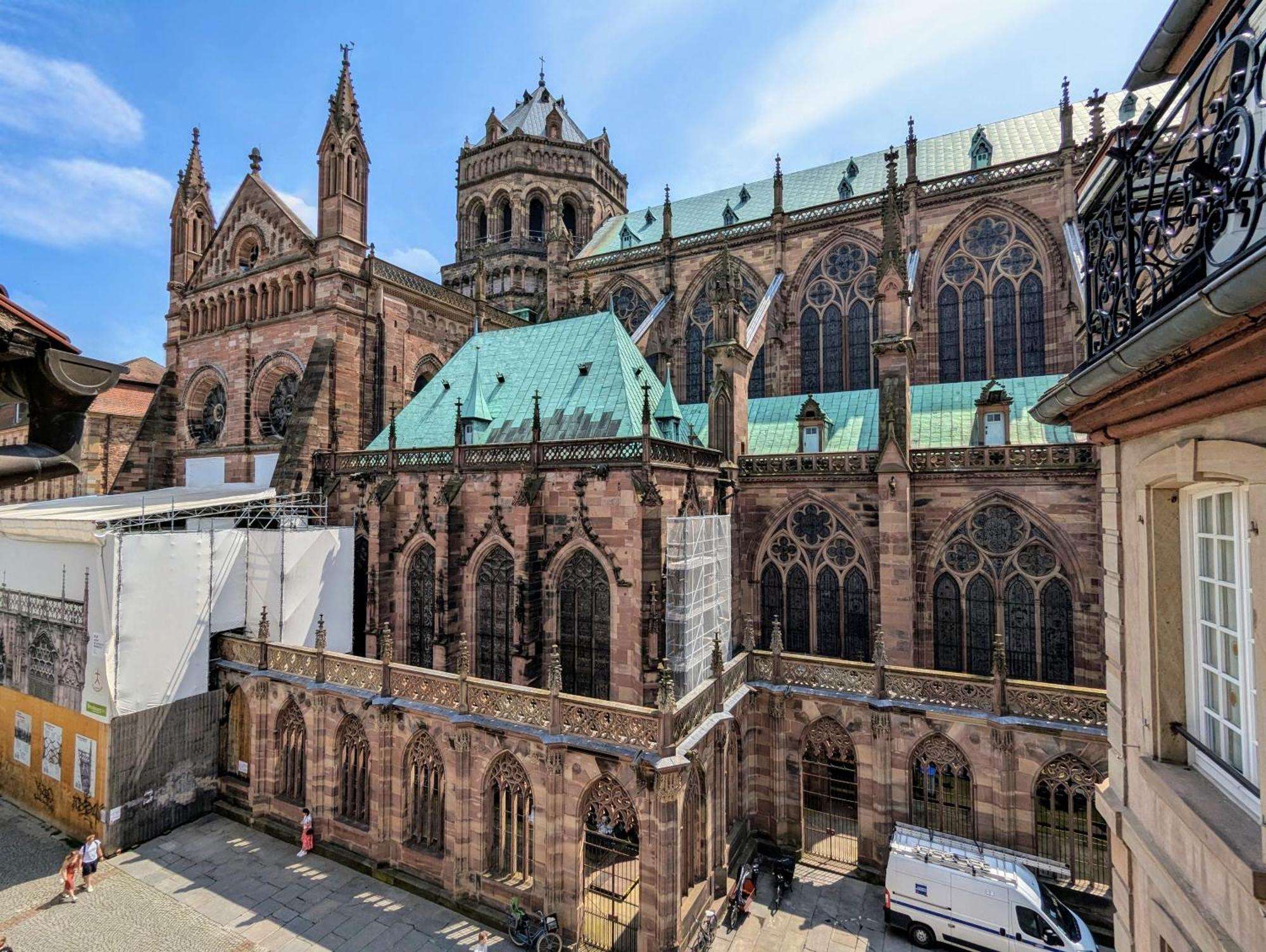 Triplex Place De La Cathedrale Strasbourg Exteriör bild